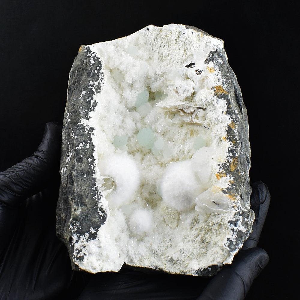 Artisian 5370.00 Cts Genuine Chalcedony Crystal Specimen Crystal Specimen Gemstone