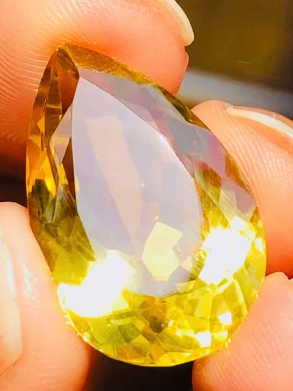 Stunning 20.00 Cts Genuine Honey Quartz Faceted Loose Gemstone
