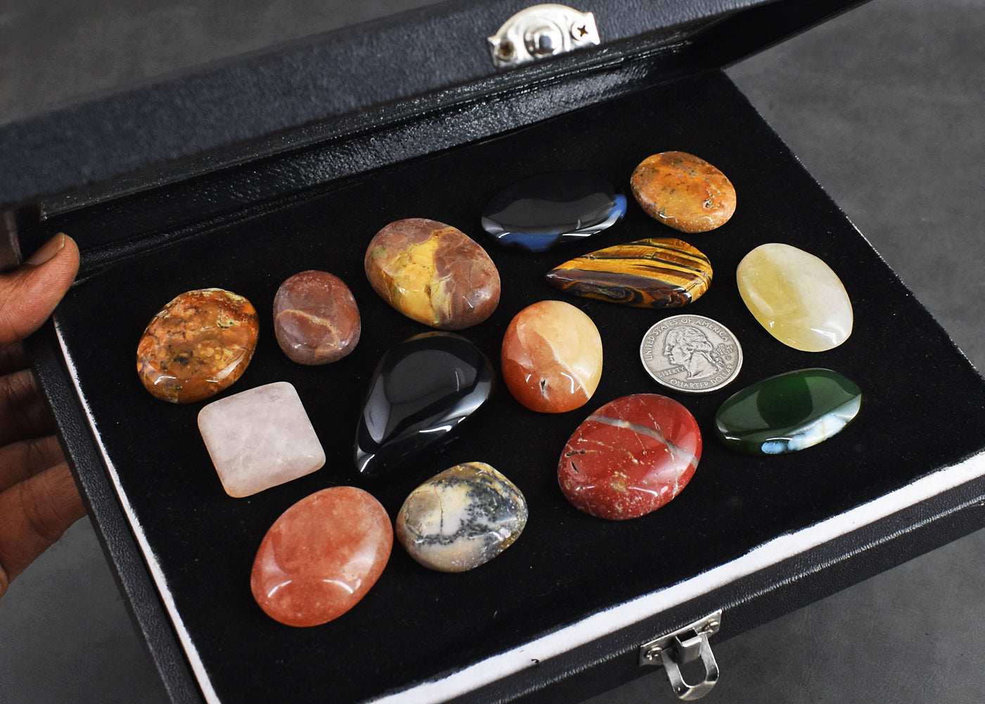 Gorgeous  930.00  Carats  Genuine Mix Gem  Untreated Gemstone Cabochon Lot