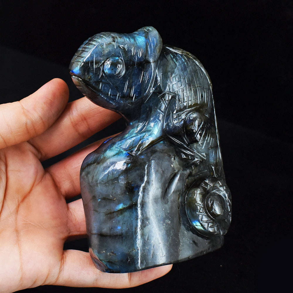 Amazing 2639.00 Cts Genuine Blue Flash Labradorite Hand Carved Crystal Gemstone Chameleon Carving