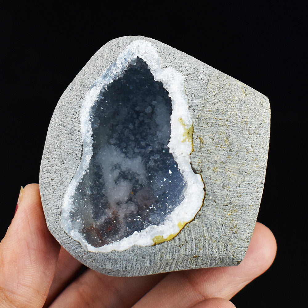 Artisian 675.00 Cts Genuine Chalcedony With MM Quartz Crystal Specimen Gemstone