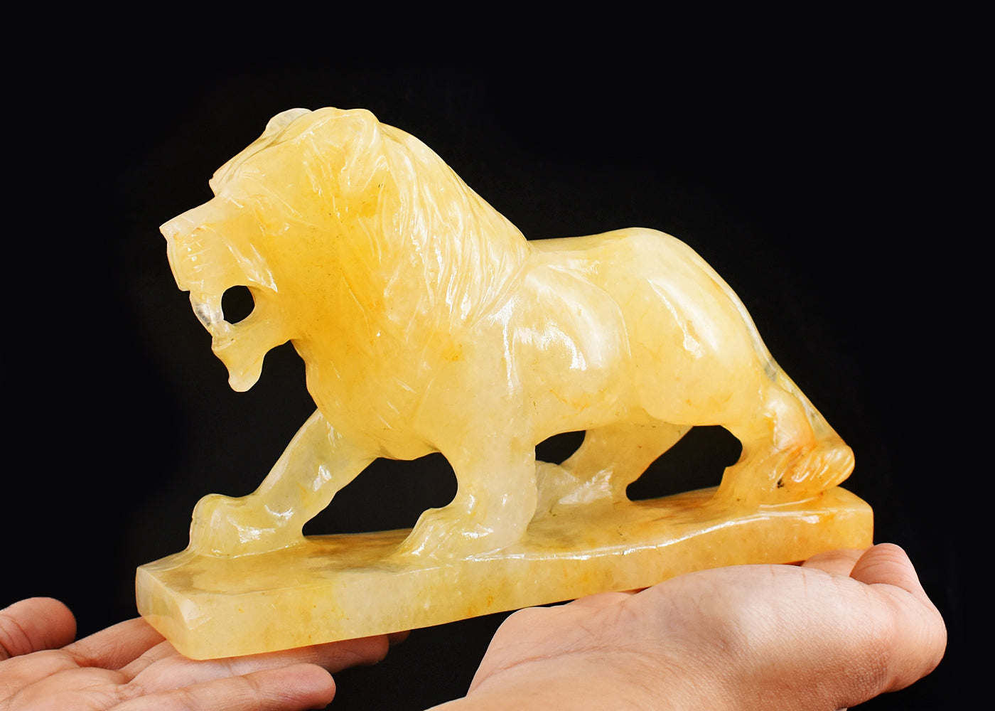 Exclusive 6099.00 Carats Genuine Aventurine Hand Carved Crystal Gemstone Carving Lion