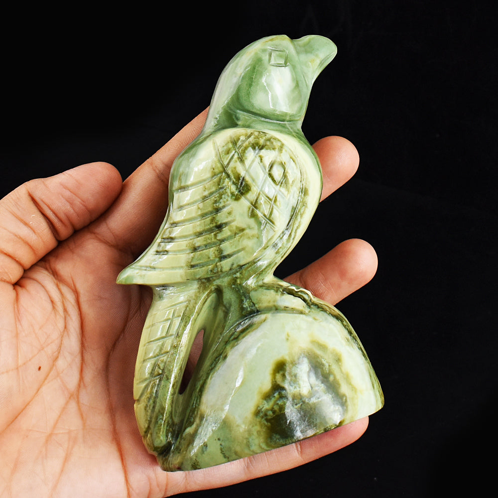 Artisian 1876.00 Carats  Genuine  Serpentine  Hand Carved Crystal Parrot Gemstone  Carving
