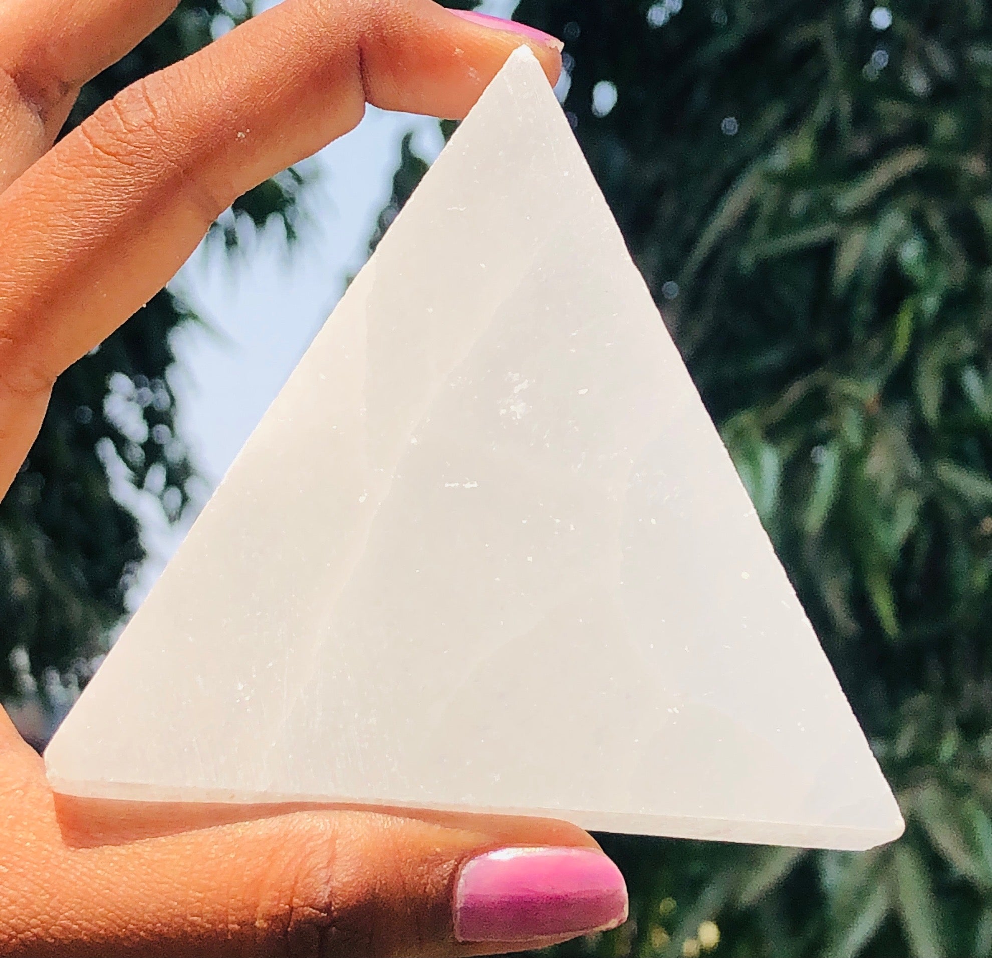 Pleasing 650.00 Cts Genuine Selenite Healing Gemstone Crystal Triangle