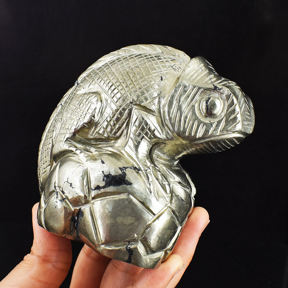 Craftsmen  4856.00 Cts Genuine Pyrite Hand Carved Crystal Gemstone Chameleon Carving