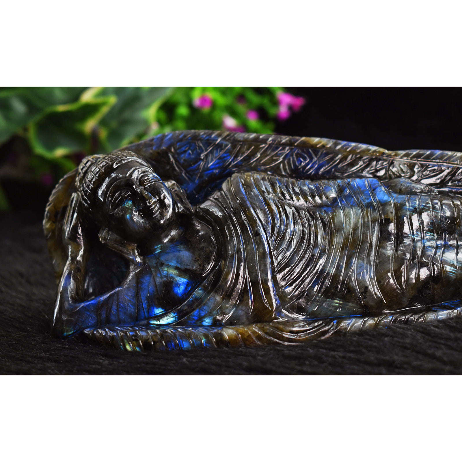gemsmore:Awesome Royal Blue Flash Labradorite  Hand Carved Genuine Crystal Gemstone Sleeping Mudra Lord Buddha Carving