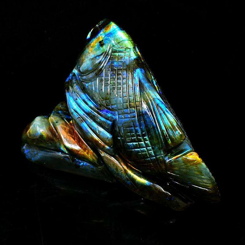 gemsmore:Amazing Blue & Golden Flash Labradorite Carved Fish