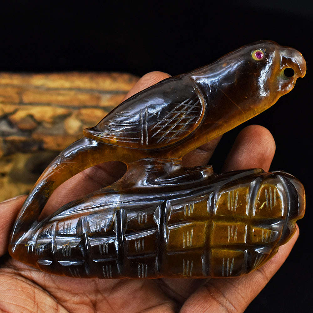 gemsmore:Amazing Tiger Eye Hand Carved Genuine Crystal Gemstone Carving Parrot