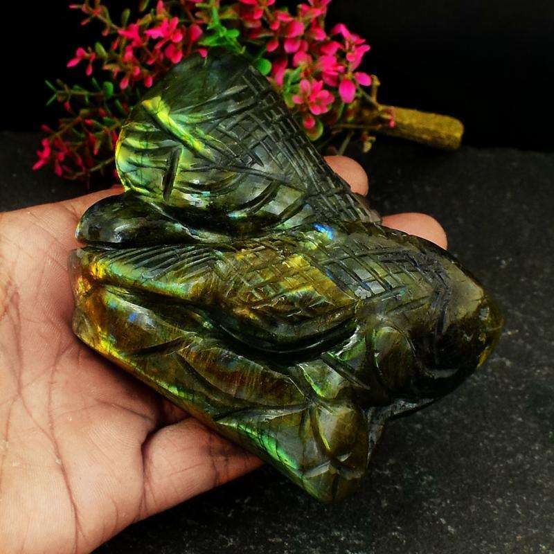 gemsmore:Artisian Carved Golden Flash Labradorite Twin Fish