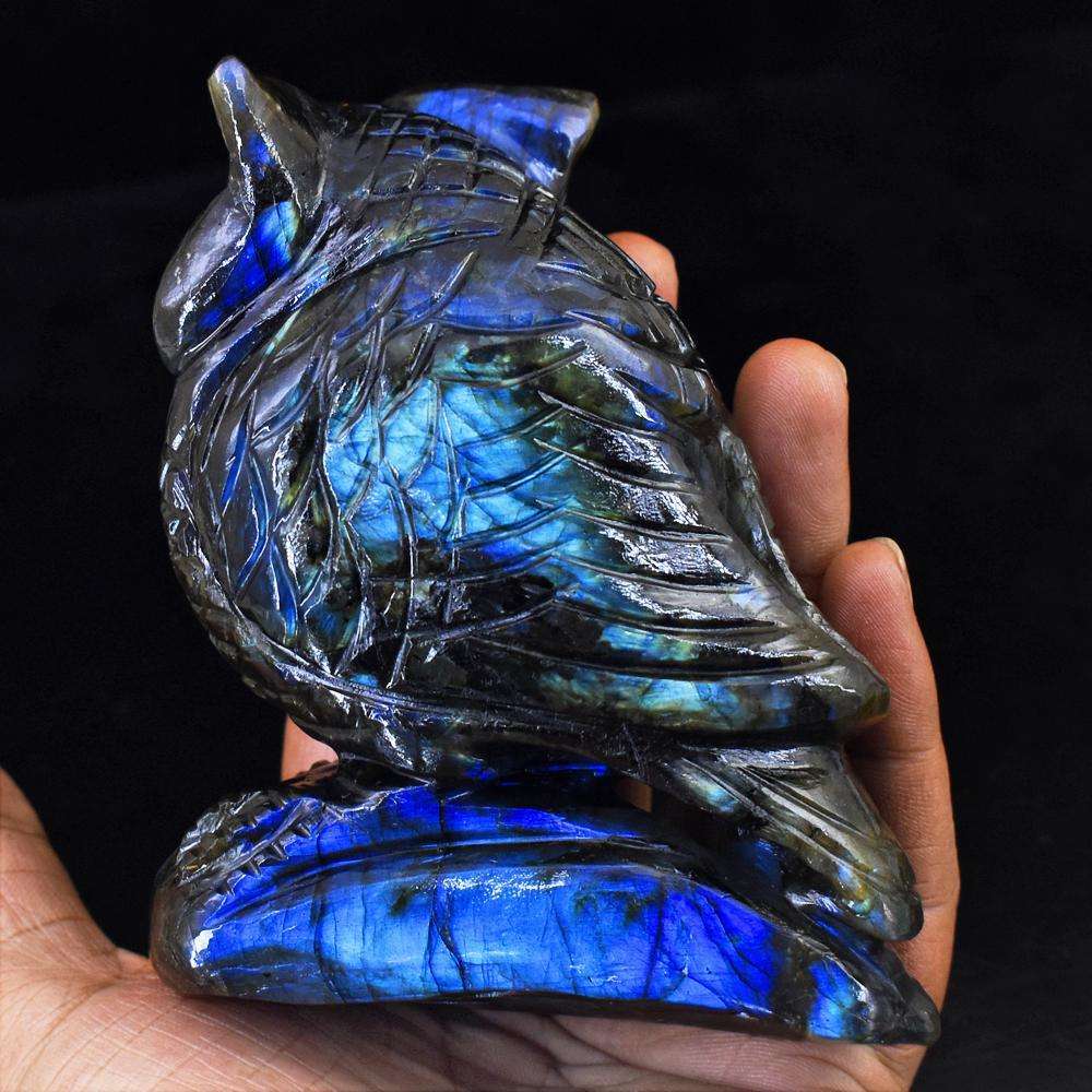 gemsmore:Beautiful Blue Flash Labardorite Hand Carved Gemstone Owl