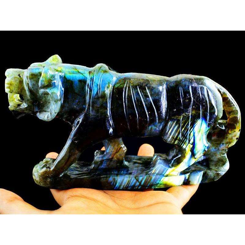 gemsmore:Big Size Blue Flash Top Labradorite Carved Tiger in gemstone