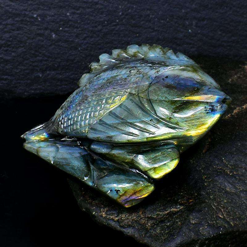 gemsmore:Blue Flash Labradorite Artisian Hand Carved Fish On Rock