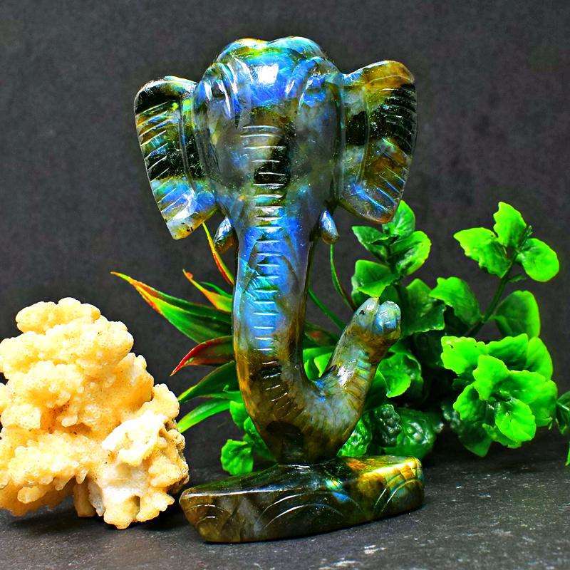 gemsmore:Blue Flash Labradorite Gemstone Carved Lord Ganesha Head