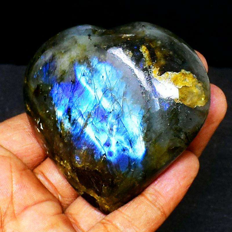 gemsmore:Carved Blue & Golden Flash Labradorite Heart Shape Cabochon