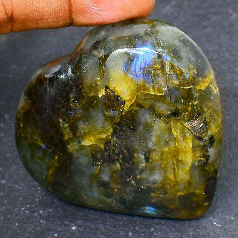 gemsmore:Carved Blue & Golden Flash Labradorite Heart Shape Cabochon