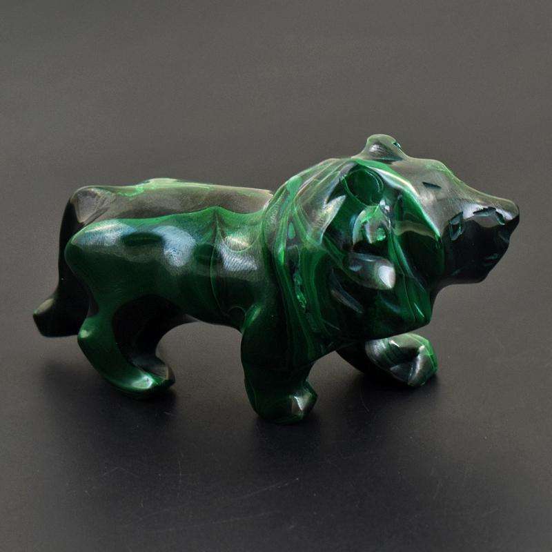 gemsmore:Dark Green - Genuine Malachite Hand Carved Lion
