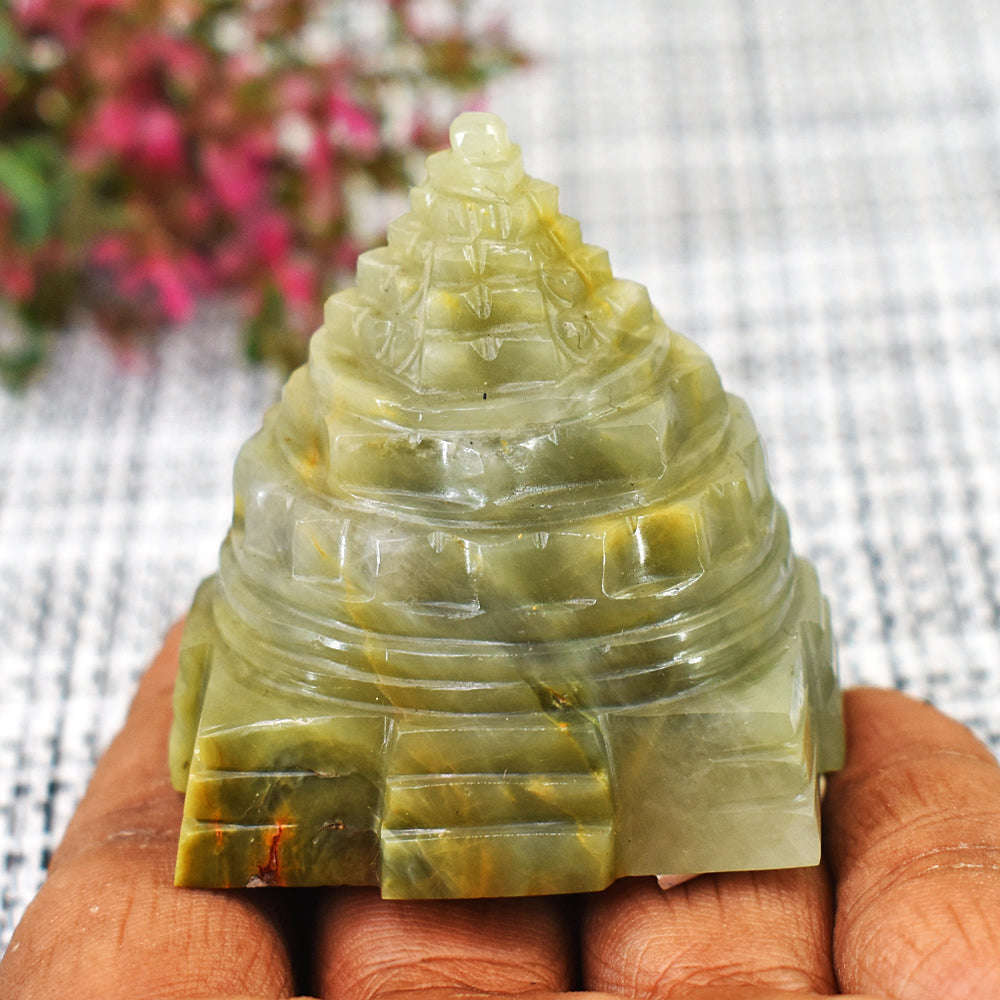 gemsmore:Exclusive Aventurine Carved Concentration Pyramid