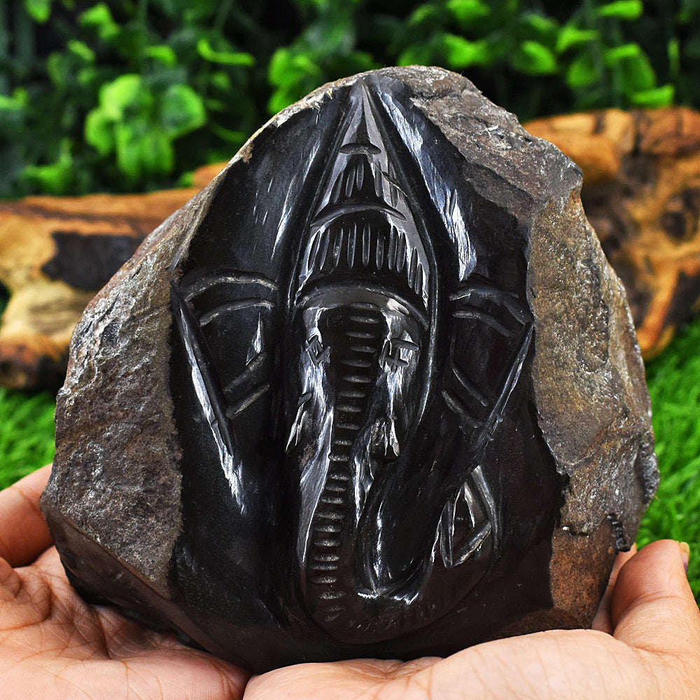 gemsmore:Exclusive Black Spinel Hand Carved Lord Ganesha