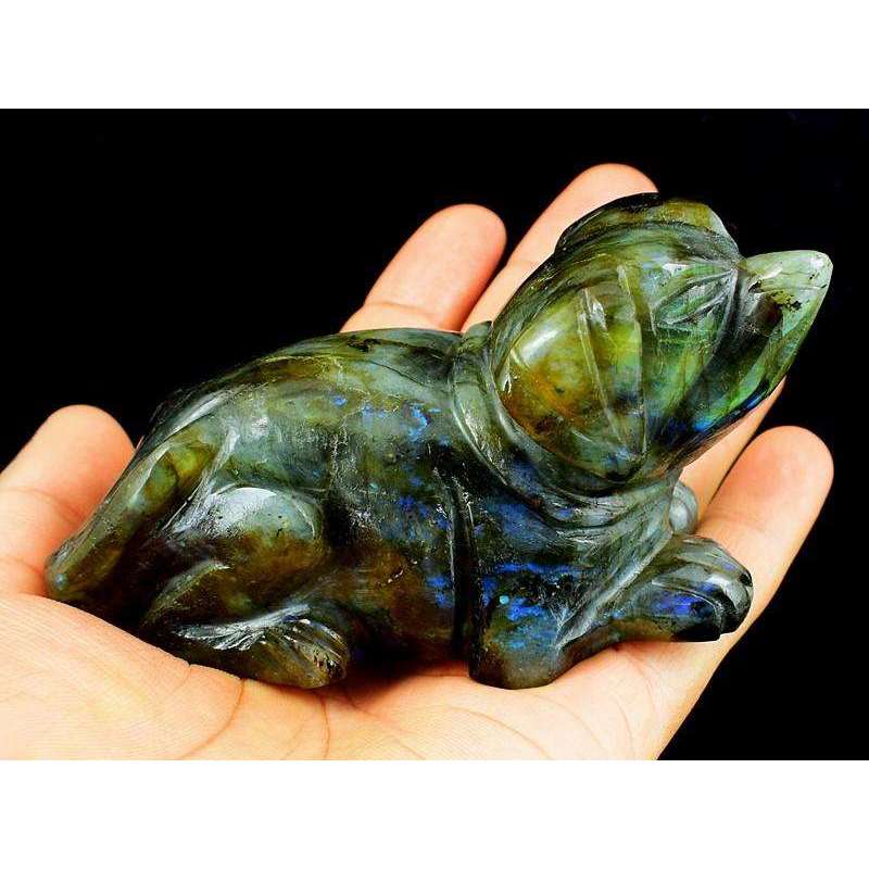 gemsmore:Exclusive Golden & Blue Flash Labrdaorite Carved Dog