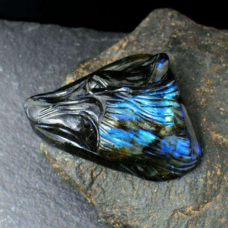 gemsmore:Exclusive Hand Carved Blue Flash Labradorite Wolf Head