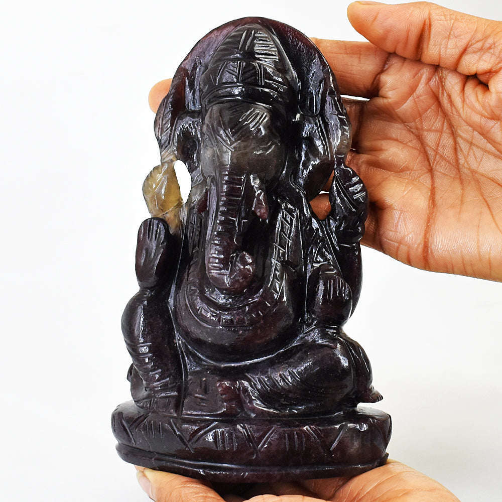 gemsmore:Exclusive Red Garnet Hand Carved Lord Ganesha Idol
