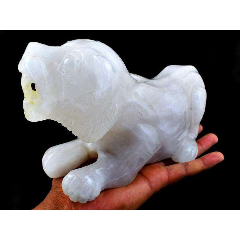 gemsmore:Genuine Hand Carved White Quartz Lion
