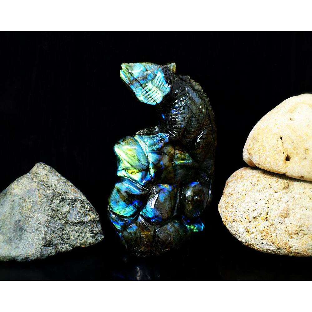 gemsmore:Golden & Blue Flash Labradorite Hand Carved Chameleon