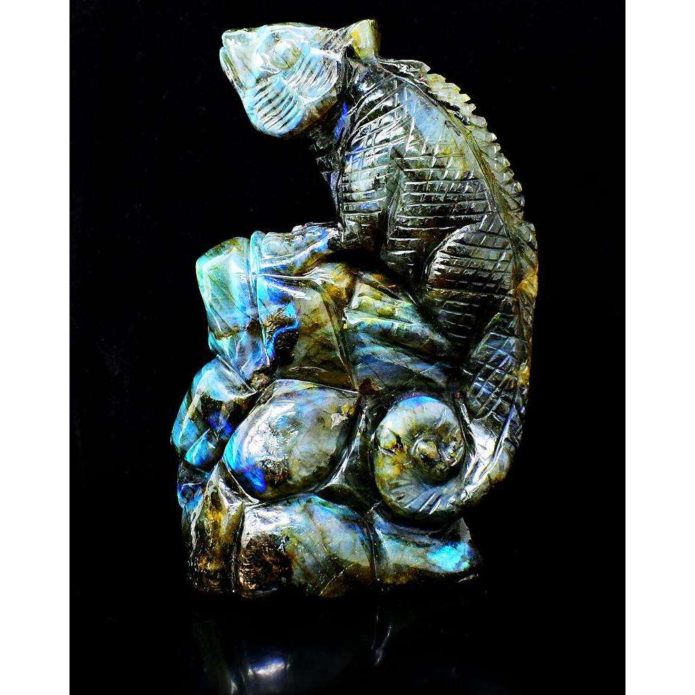 gemsmore:Golden & Blue Flash Labradorite Hand Carved Chameleon