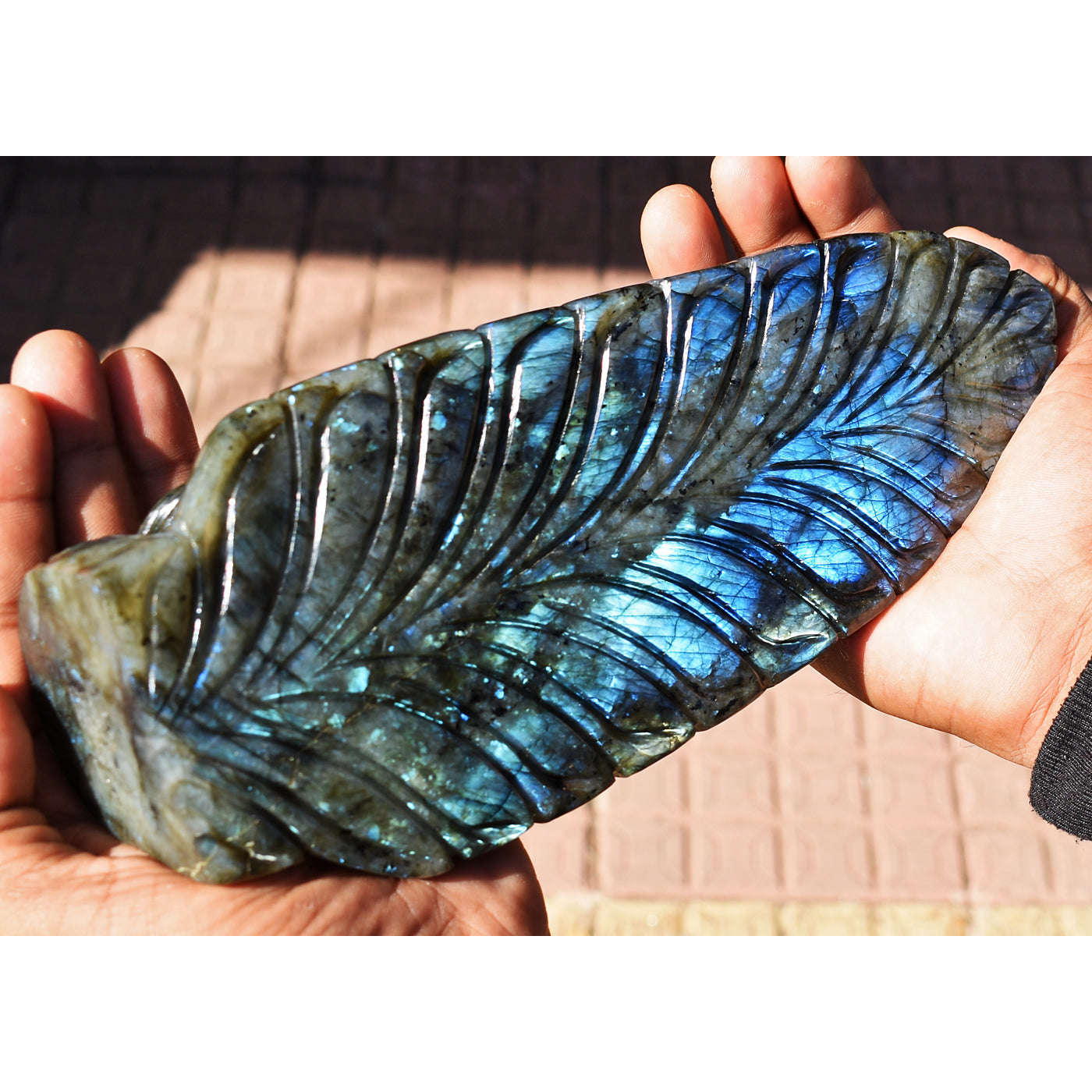 gemsmore:Gorgeous Blue Flash Labradorite Hand Carved Lord Buddha Statue Carving