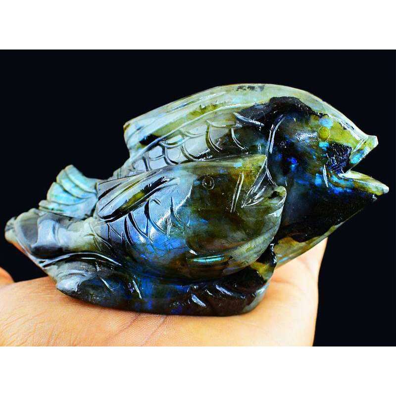 gemsmore:Green & Blue Flash Labradorite Hand Carved Fish