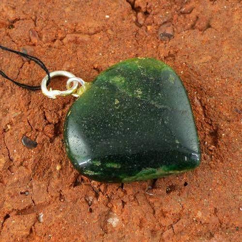 gemsmore:Natural Green Jade Heart Shaped Pendant