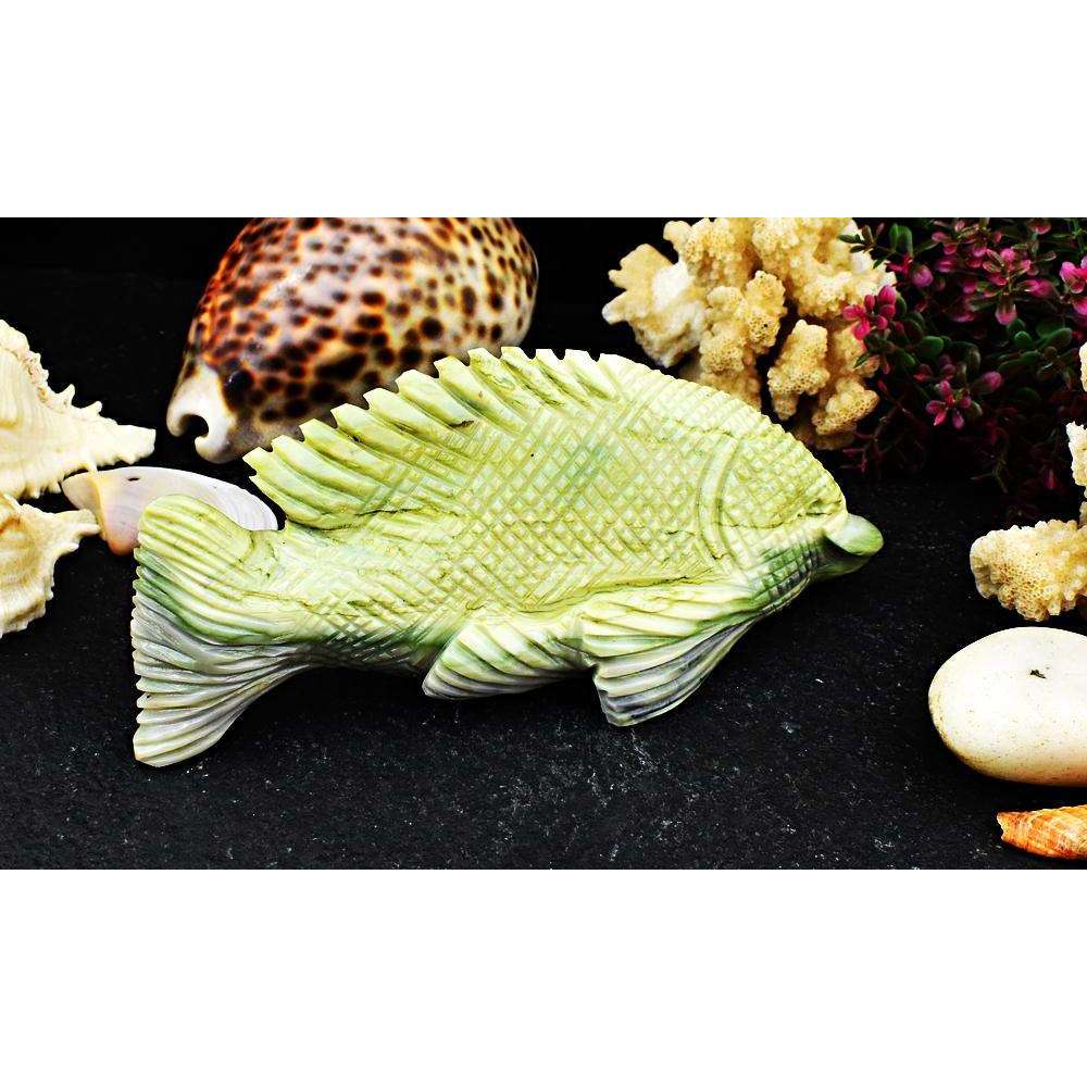 gemsmore:Stunning Serpentine Hand Carved Fish